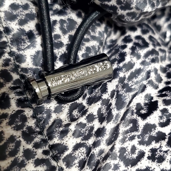 MK Michael Kors Womens Packable Down Jacket Leopard Puffer Sz M - Picture 7 of 15